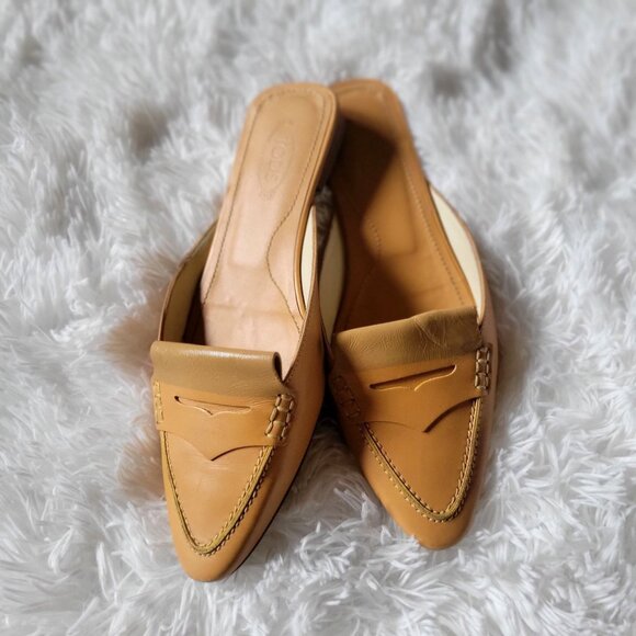Tod's Tan Leather Mules for Women - Picture 3 of 10